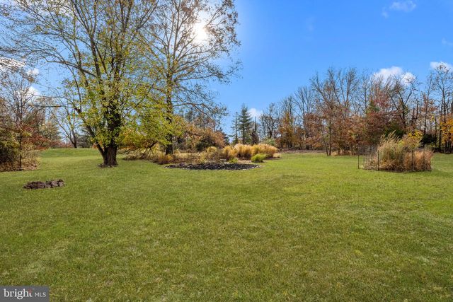 271 STOOPVILLE RD, Newtown, PA 18940