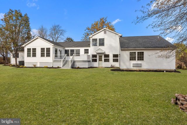 271 STOOPVILLE RD, Newtown, PA 18940