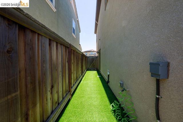 58 Redberry Loop, Brentwood, CA 94513