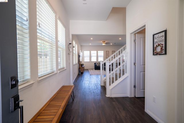 58 Redberry Loop, Brentwood, CA 94513