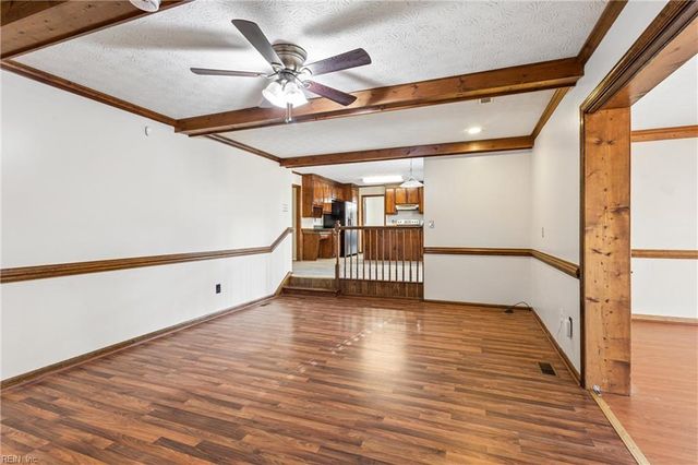 13 Estate DR, Hampton, VA 23666