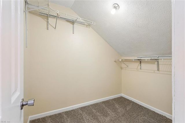 13 Estate DR, Hampton, VA 23666