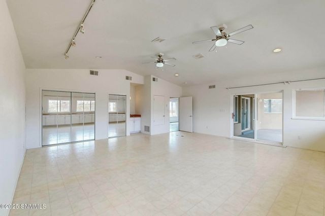5075 Chaparrita Court, Las Cruces, NM 88011