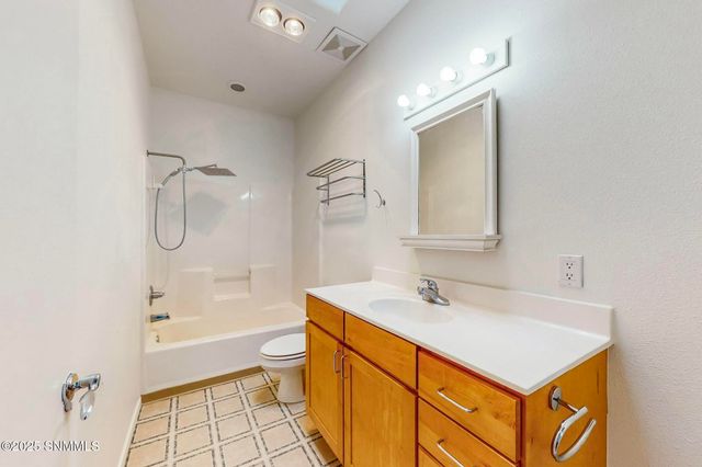 5075 Chaparrita Court, Las Cruces, NM 88011