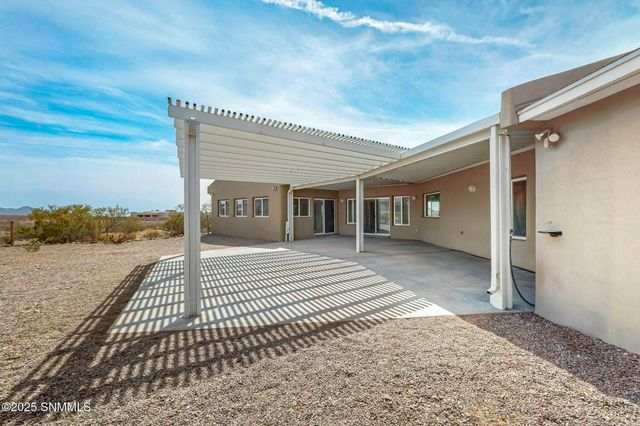 5075 Chaparrita Court, Las Cruces, NM 88011