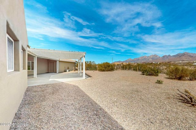 5075 Chaparrita Court, Las Cruces, NM 88011