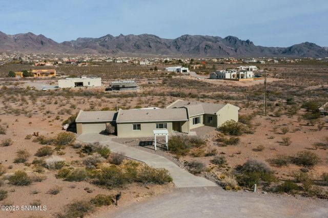 5075 Chaparrita Court, Las Cruces, NM 88011
