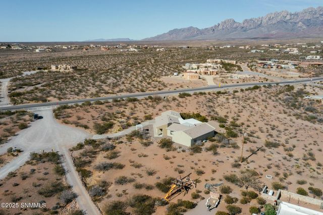 5075 Chaparrita Court, Las Cruces, NM 88011
