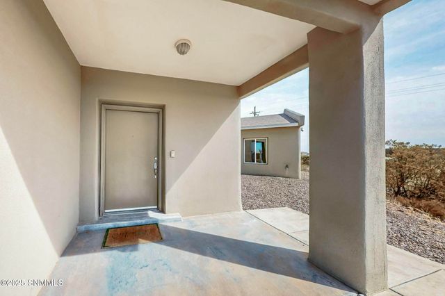 5075 Chaparrita Court, Las Cruces, NM 88011