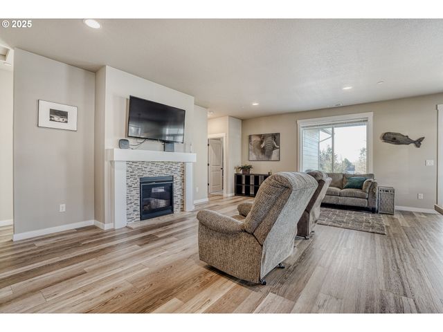 1651 52ND Ct, Washougal, WA 98671