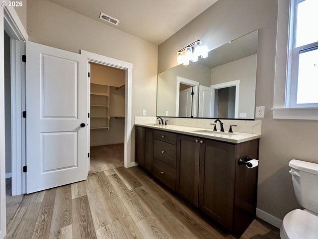 1651 52ND Ct, Washougal, WA 98671