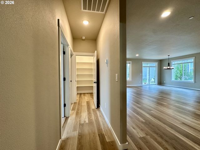 1651 52ND Ct, Washougal, WA 98671