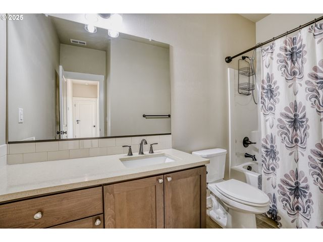 1651 52ND Ct, Washougal, WA 98671