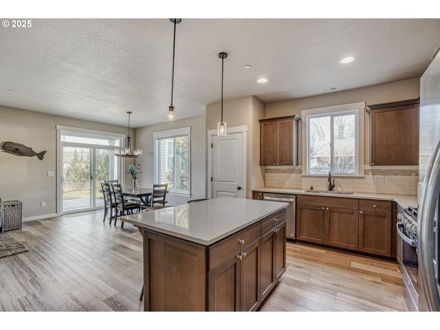 1651 52ND Ct, Washougal, WA 98671