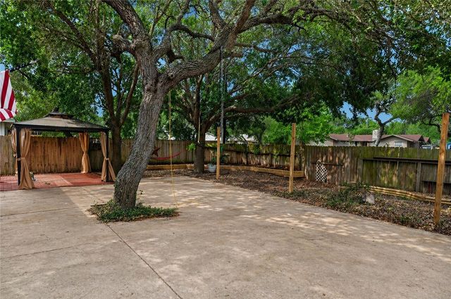 2328 Timberleaf, Ingleside, TX 78362