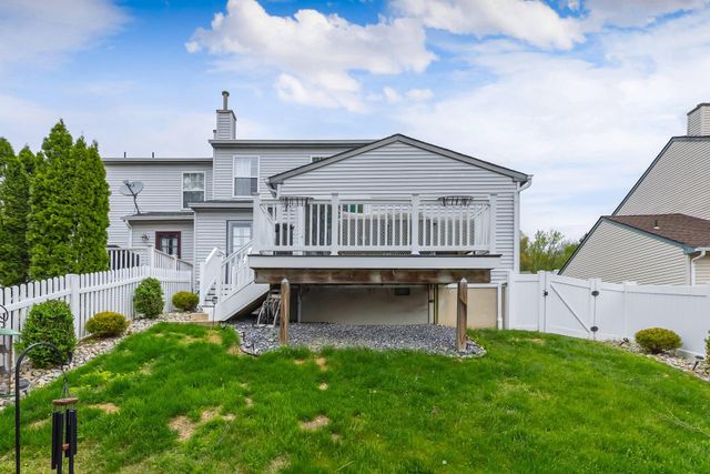 239 STRAWBRIDGE LN, Mullica Hill, NJ 08062