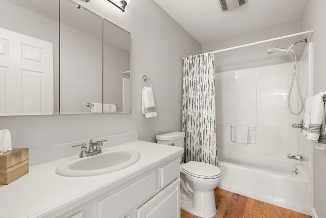 47 Lilac Cir 47, Marlborough, MA 01752
