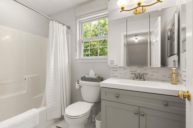 47 Lilac Cir 47, Marlborough, MA 01752