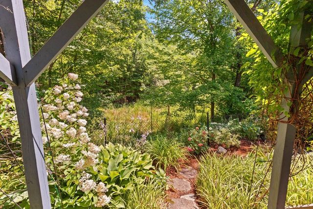 47 Lilac Cir 47, Marlborough, MA 01752