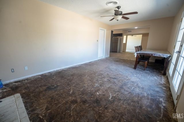 5105 Debby Street, Bakersfield, CA 93307