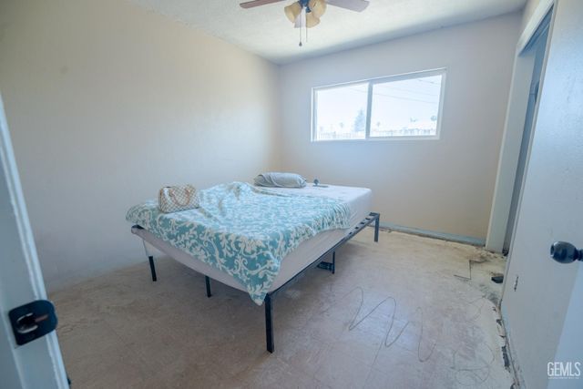 5105 Debby Street, Bakersfield, CA 93307