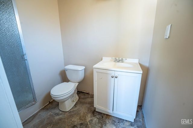 5105 Debby Street, Bakersfield, CA 93307
