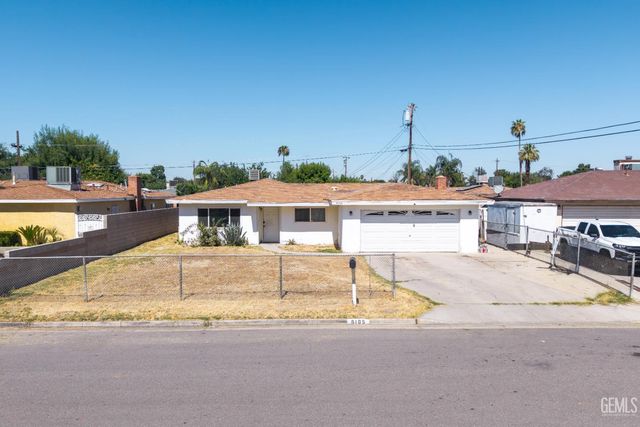 5105 Debby Street, Bakersfield, CA 93307