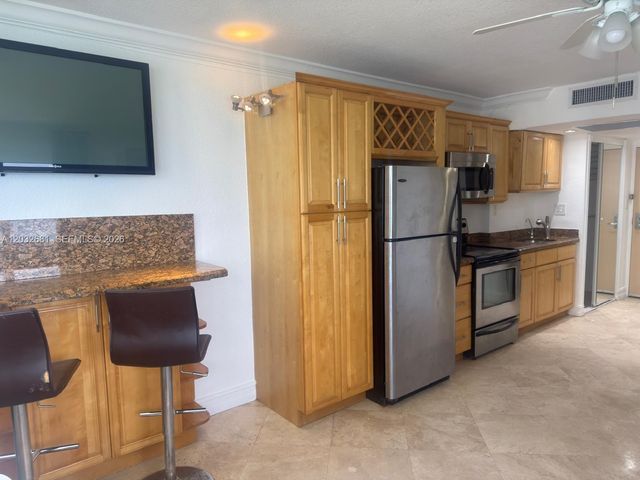 19201 Collins Ave 1044, Sunny Isles Beach, FL 33160