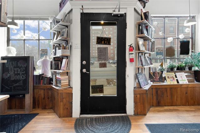 1417 Van Dyke Street, Detroit, MI 48214