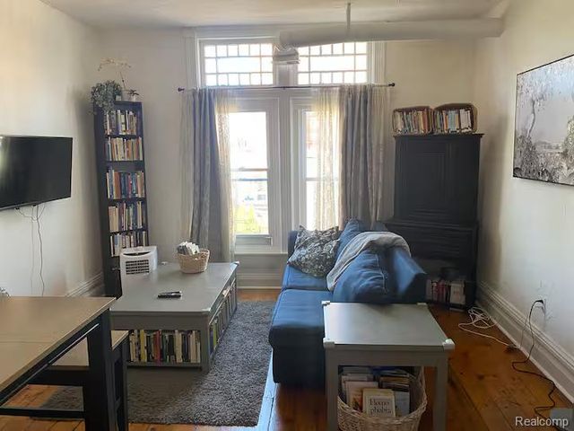 1417 Van Dyke Street, Detroit, MI 48214