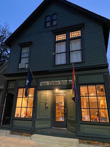 1417 Van Dyke Street, Detroit, MI 48214