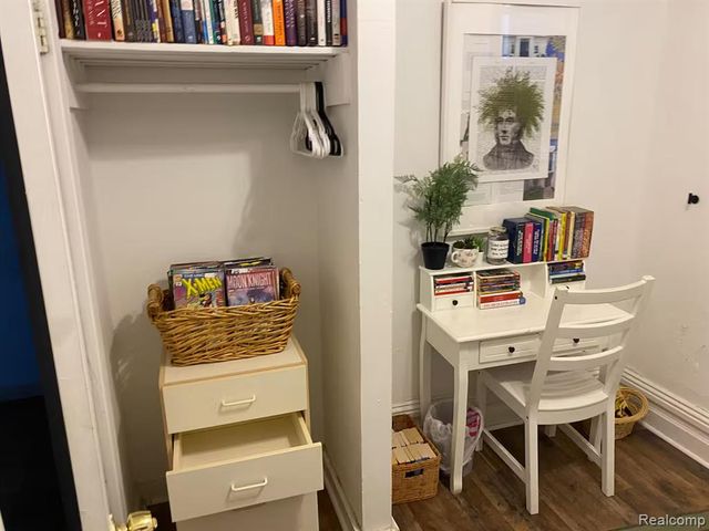 1417 Van Dyke Street, Detroit, MI 48214