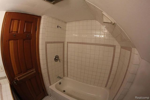 1417 Van Dyke Street, Detroit, MI 48214