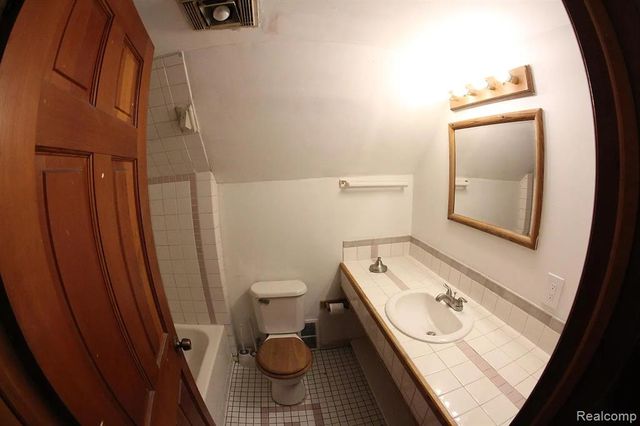 1417 Van Dyke Street, Detroit, MI 48214