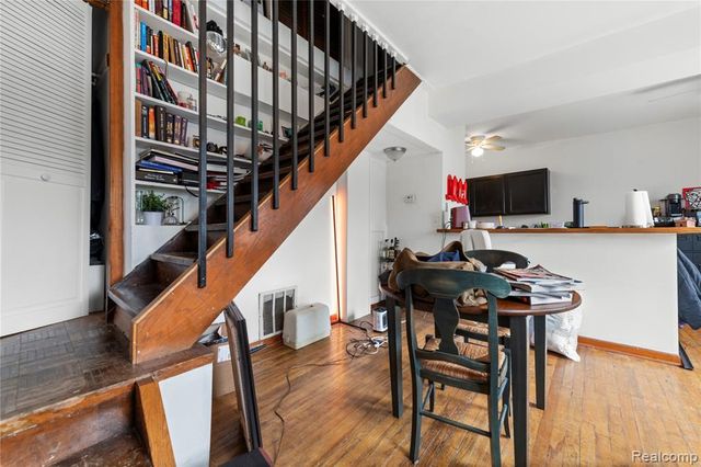 1417 Van Dyke Street, Detroit, MI 48214