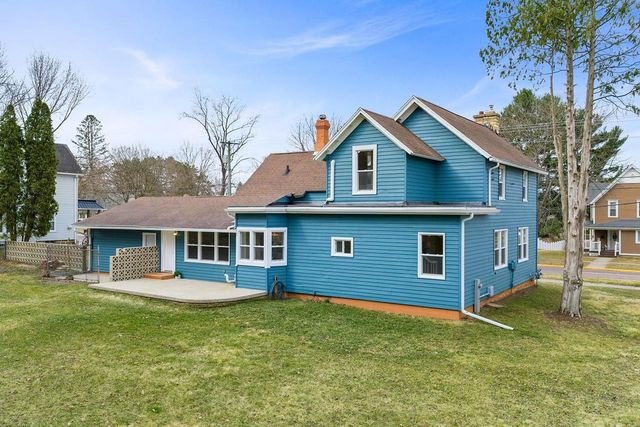 646 N Walnut Street, Reedsburg, WI 53959