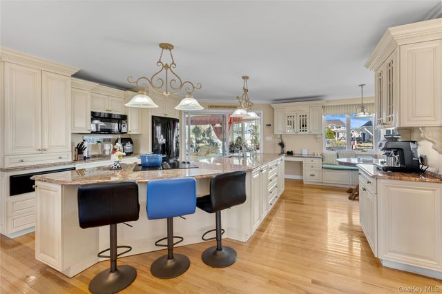227 W Islip Road, West Islip, NY 11795
