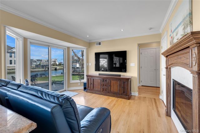 227 W Islip Road, West Islip, NY 11795