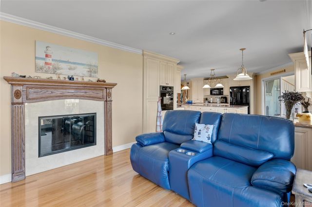 227 W Islip Road, West Islip, NY 11795
