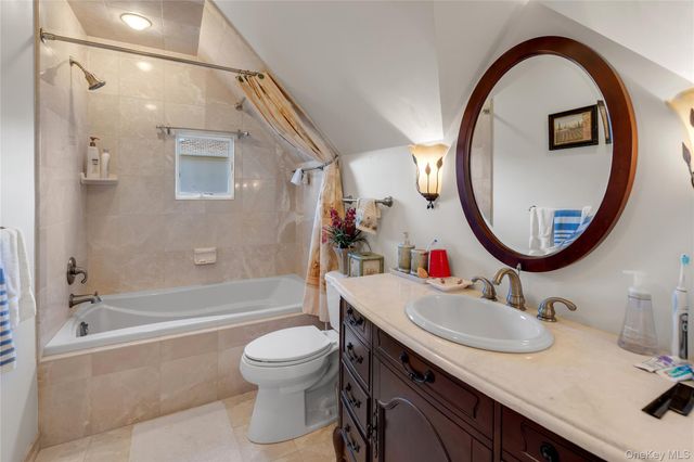 227 W Islip Road, West Islip, NY 11795