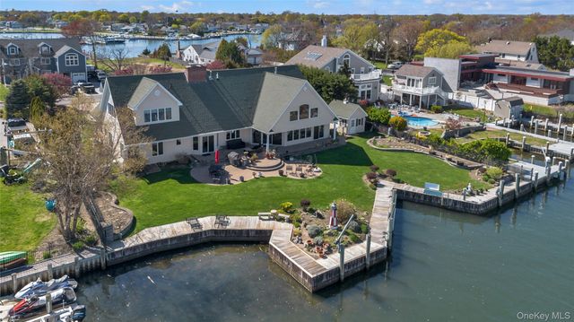 227 W Islip Road, West Islip, NY 11795