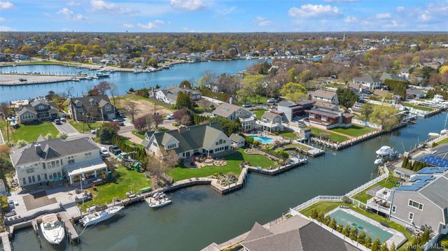 227 W Islip Road, West Islip, NY 11795