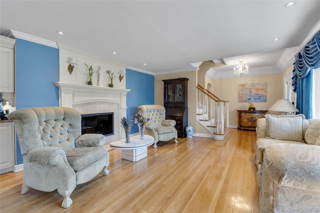 227 W Islip Road, West Islip, NY 11795