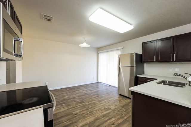 10031 AMBER BREEZE, San Antonio, TX 78245