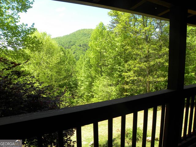 153 Will Zoellner Lane, Mountain City, GA 30525