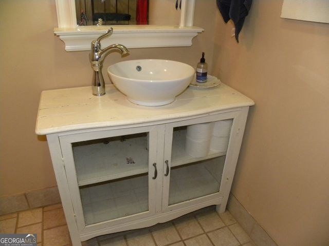 153 Will Zoellner Lane, Mountain City, GA 30525