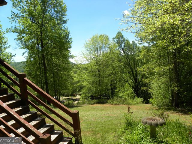 153 Will Zoellner Lane, Mountain City, GA 30525