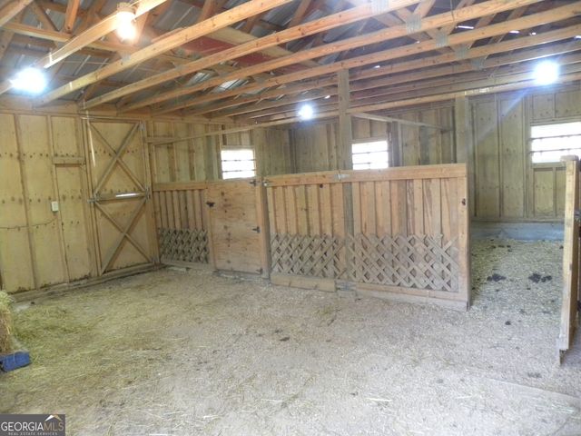 153 Will Zoellner Lane, Mountain City, GA 30525