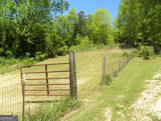 153 Will Zoellner Lane, Mountain City, GA 30525