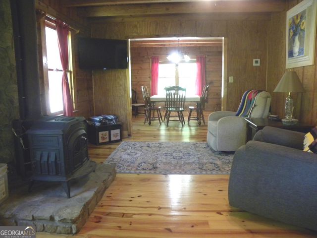 153 Will Zoellner Lane, Mountain City, GA 30525